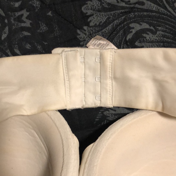 VS Lined Strapless Bra 38D - Picture 5 of 9